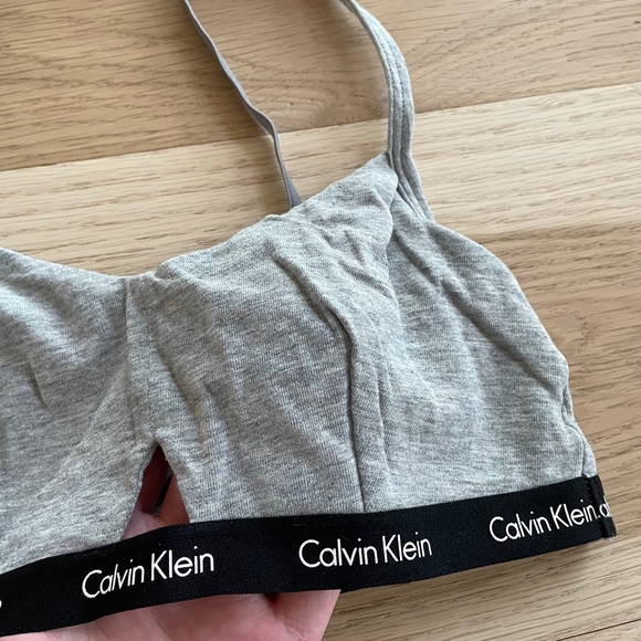 CALVIN KLEIN Keyhole Bralette Gray - Picture 2 of 3